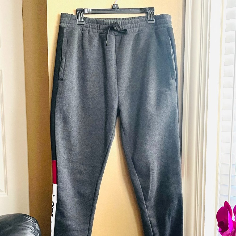 TKO Technical Knockout Joggers Men's Pants winter Dark Grey Black White size XL